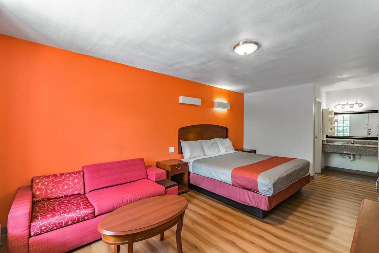 Giddings Executive Inn Kültér fotó
